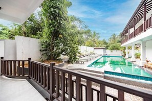 Ảnh chưa phân loại, 5 trong số 31 ảnh, nút