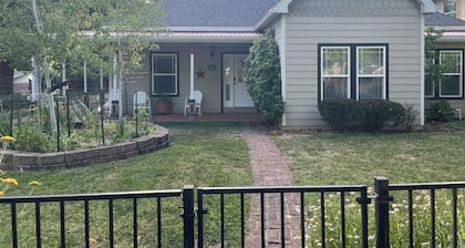 Charming 3-bedroom home in Weaverville Historic District