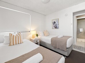 Room - Beachside Views 2 Bedroom Poolside Apt Mooloolaba (Mooloolaba)