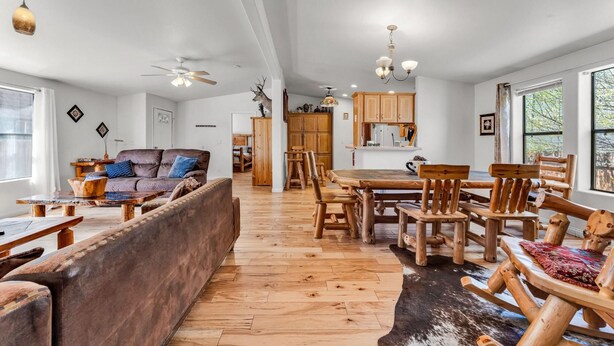 Unclassified image, 1 of 37, button - Country Club Chalet (Big Bear City)