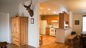 Unclassified image, 5 of 37, button - Country Club Chalet (Big Bear City)
