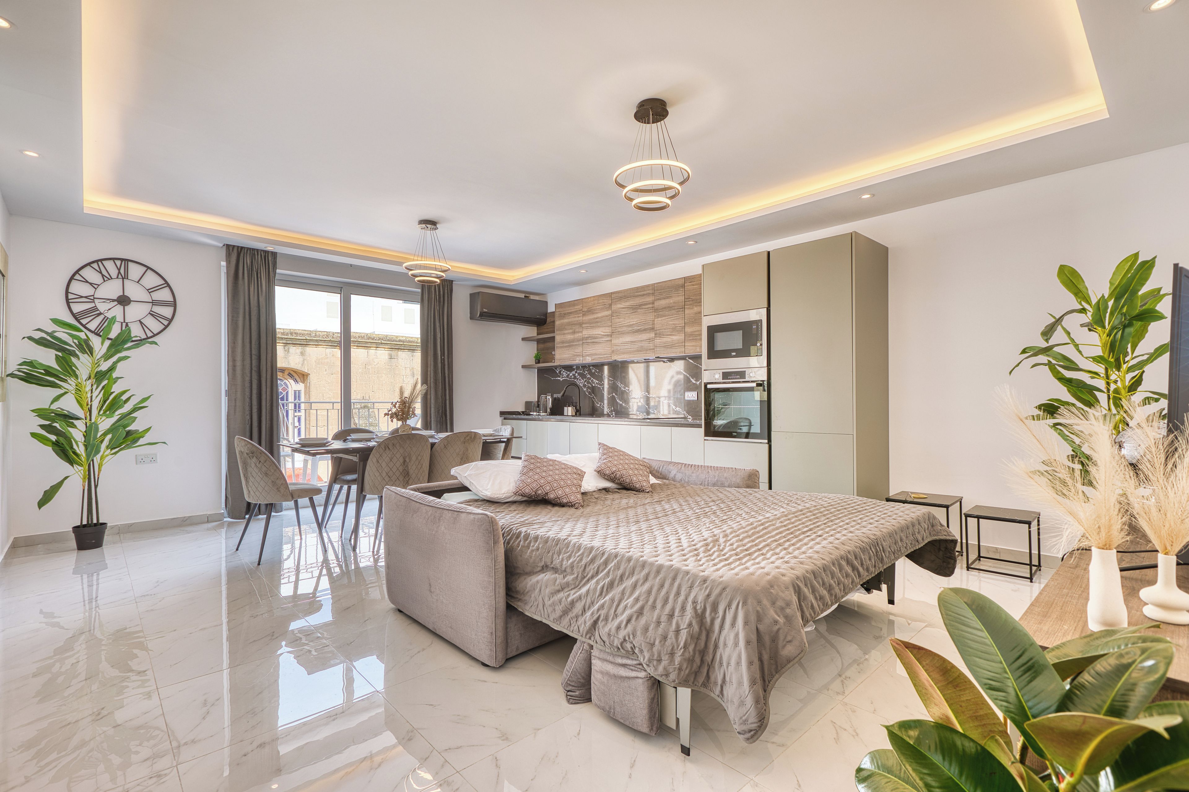 Appartamento, balcone, vista città