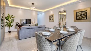 Ảnh chưa phân loại, 2 trong số 39 ảnh, nút