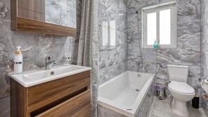 Ảnh chưa phân loại, 3 trong số 39 ảnh, nút