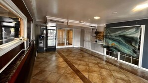 Unclassified image, 3 of 74, button - Econo Lodge (Memphis)