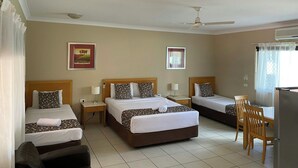 Room - Best Western Cascade Motor Inn (Townsville)