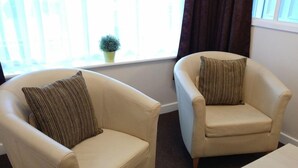 Unclassified image, 5 of 17, button - The Swan At Choppington (Choppington)