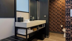 Bathroom - Aloft St. Louis Cortex (St. Louis)