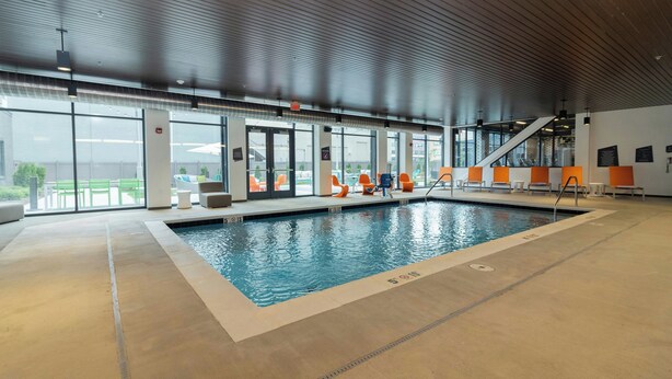 Pool - Aloft St. Louis Cortex (St. Louis)