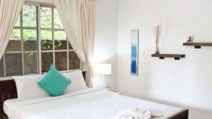 Room - Beach House (Kep)