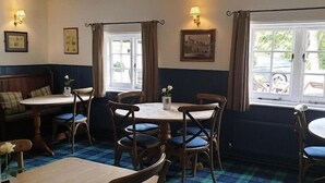 Dining - Ye Olde George Inn (Petersfield)