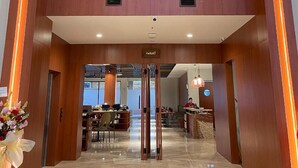 Unclassified image, 5 of 19, button - Mewangi Hotel Bandung (Bandung)