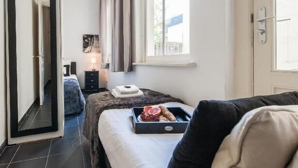 Unclassified image, 1 of 18, button - Allure Apartments (Amsterdam)