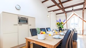 Unclassified image, 2 of 18, button - Allure Apartments (Amsterdam)