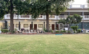 Unclassified image, 2 of 17, button - Hotel Kedar Dham (Mathura)