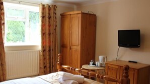 Unclassified image, 4 of 16, button - Remarc Guest House (Bishop's Stortford)