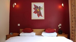 Unclassified image, 5 of 16, button - Remarc Guest House (Bishop's Stortford)