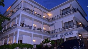 Unclassified image, 2 of 10, button - Mansinam Hotel & Resort (Manokwari)