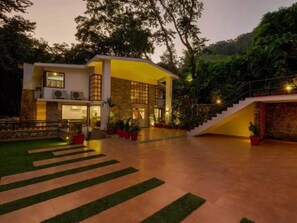 Exterior - Summit By The Ganges Beach Resort & Spa (Rishikesh)