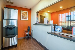 Unclassified image, 3 of 31, button - Motel6 Hesperia, CA - East (Hesperia)