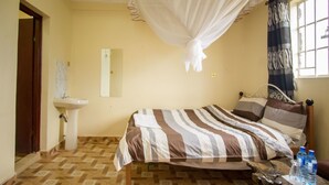 Unclassified image, 5 of 32, button - Three Ways Hotel (Naivasha)