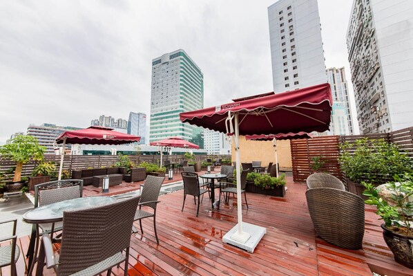 Outdoor dining - Echarm Hotel Sanfang Qixiang Dongjiekou (Fuzhou)