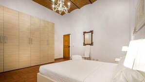 Unclassified image, 5 of 22, button - Pignone Apartment (Florence)