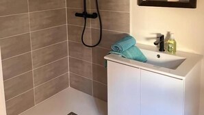 Quarto casal luxo | Banheiro