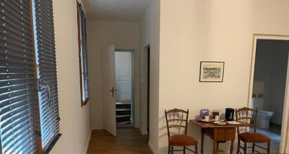 Le Dorat Bright & Quiet