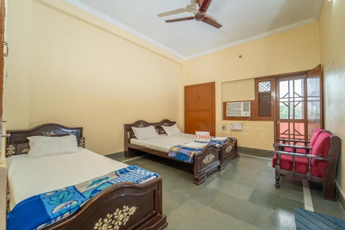 Deluxe Triple Room, Garden View