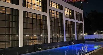 Krown Palace Resort