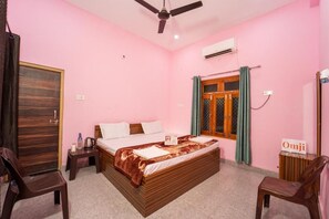 Unclassified image, 3 of 11, button - Omji Ashram - Manas Kokil (Ayodhya)