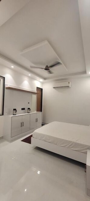 In-room safe - Bhakt Bhagwat Kunj (Vrindavan)