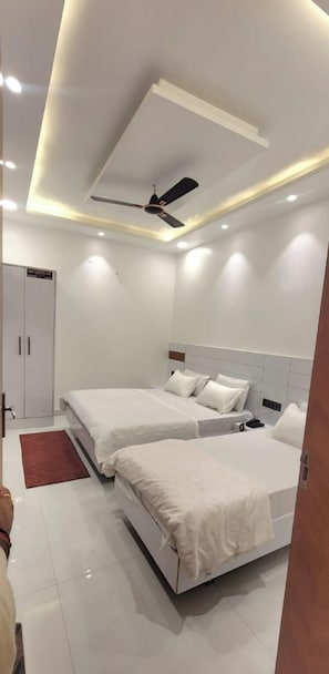 Family Triple Room, Balcony, Garden View - Bhakt Bhagwat Kunj (Vrindavan)