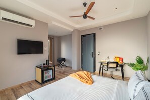 Bàn, truy cập Internet không dây miễn phí 