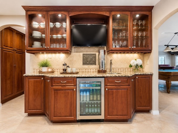 Private kitchen - 3-bedroom house in fantastic San Diego with cool AC (San Diego)