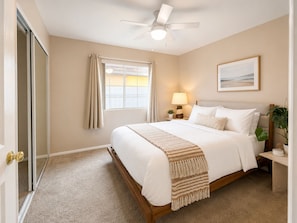 Room - 3-bedroom house in fantastic San Diego with cool AC (San Diego)