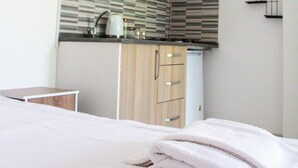Chambre, vue ville | Cuisine privée