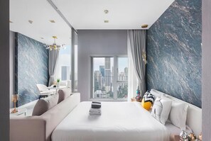 Ảnh chưa phân loại, 2 trong số 24 ảnh, nút