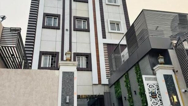 Unclassified image, 1 of 17, button - Hotel RS Grand (Mughalsarai)