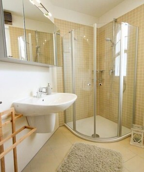 Bathroom - Holiday home with 3 bedrooms (Fuhlendorf)