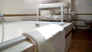 Bathroom - Farm in Harsdorf with swimming pool (Harsdorf)