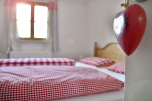 Room - Farm in Harsdorf with swimming pool (Harsdorf)