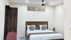 Deluxe Double Room, City View - The Secret Sip Lounge  (Bangalore)