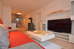 Untagged - Holiday apartment with 3 bedrooms (Neustadt am Rennsteig)