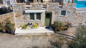 Unclassified image, 2 of 19, button - Athena – Romantic Sea-View Studio in the Peloponnese (Λεύκτρο)