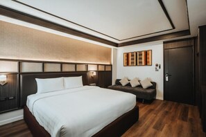 Ảnh chưa phân loại, 4 trong số 17 ảnh, nút