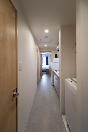 Interior - The Peak Shinsaibashi Suites JY (Shimanouchi, Chuo-ku, Osaka City)