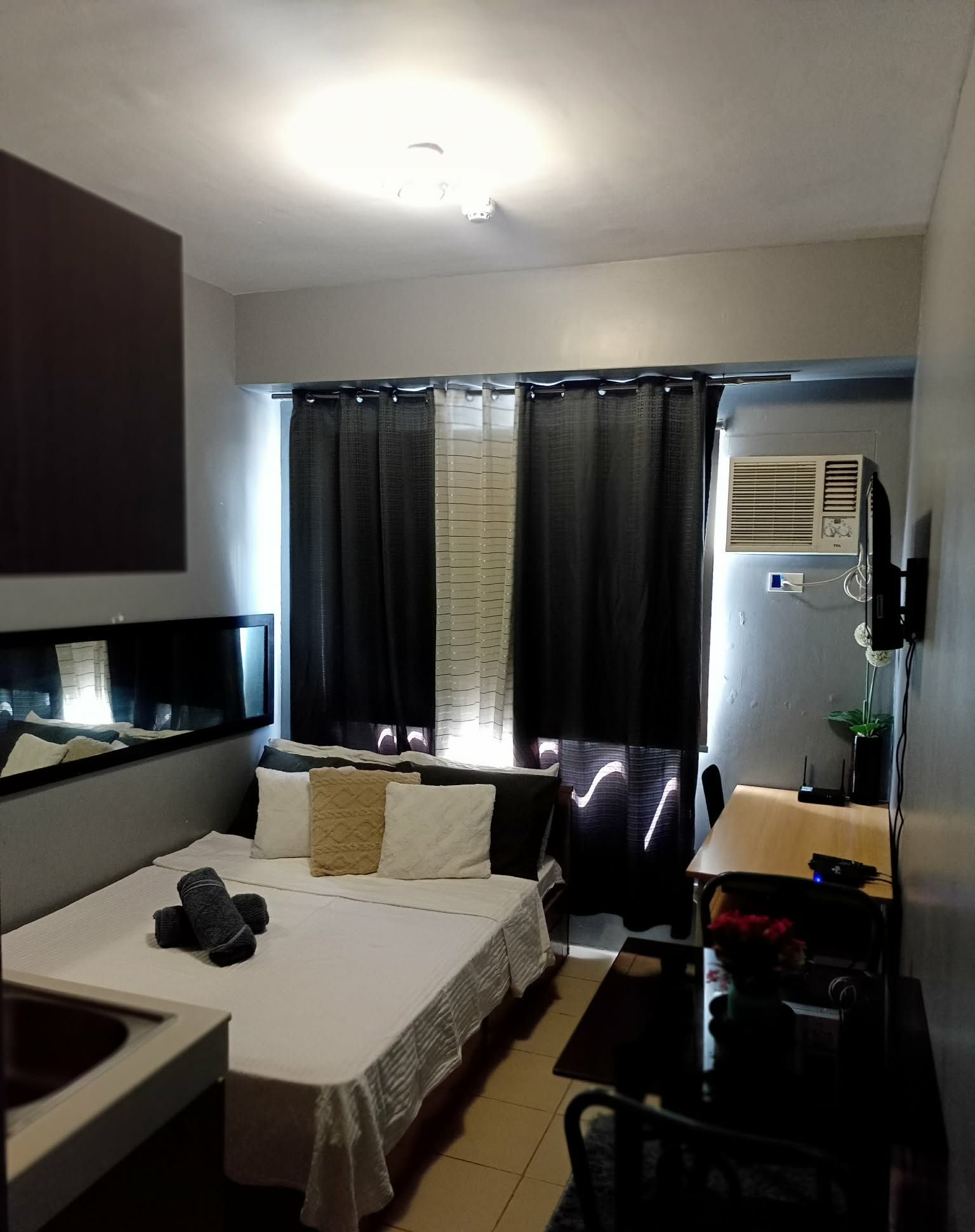 Quarto casal standard | Roupas de cama premium, Wi-Fi de cortesia, roupa de cama