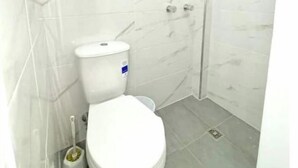 Unclassified image, 5 of 18, button - Vrbo Property (Medellín)